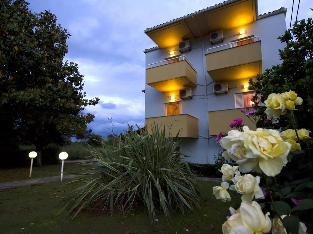 Voula Apartments มิทิคาส ภายนอก รูปภาพ